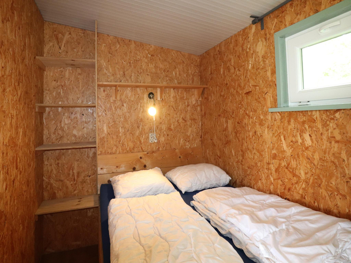 3, Cabin by Hegermeer with Boat Rentals, Wymbritseradiel