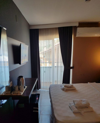 Bedroom 3, Avisos Hotel&Apartments, Marmaris
