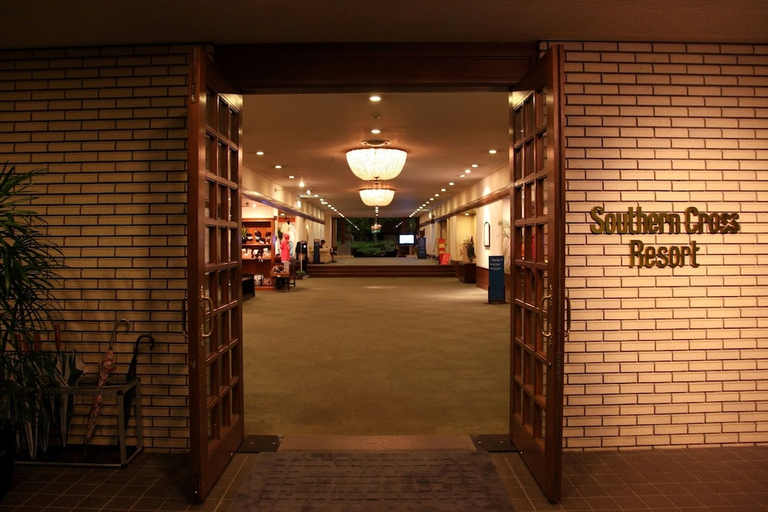 Public Area, Southern Cross Resort, Itō