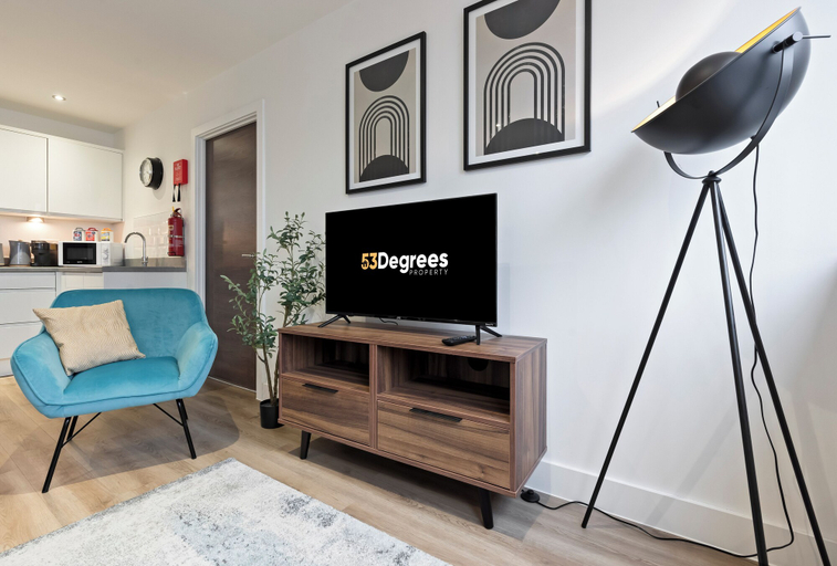 Living area 5, 411 Alexander House, Trafford