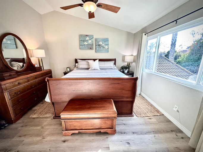 Room 4, Crestview Oceanside Retreat With Yard Pets, San Diego