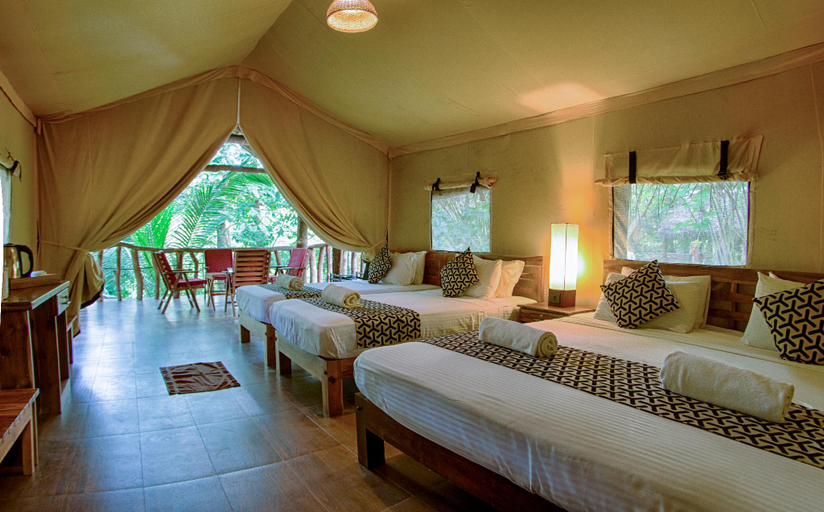 Bedroom 3, Athgira River Camping, Embilipitiya