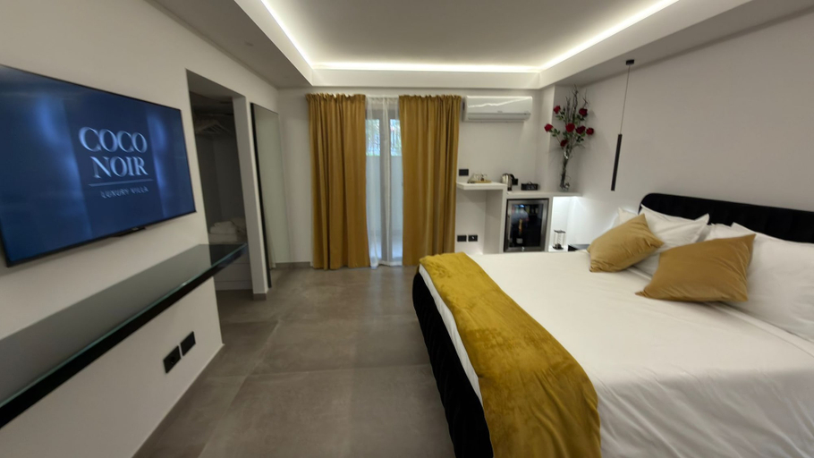 Room 4, Coco Noir Luxury Villa, Catania