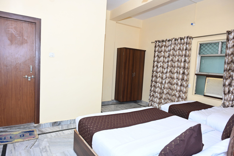 Room 5, Hotel Heritage, Varanasi