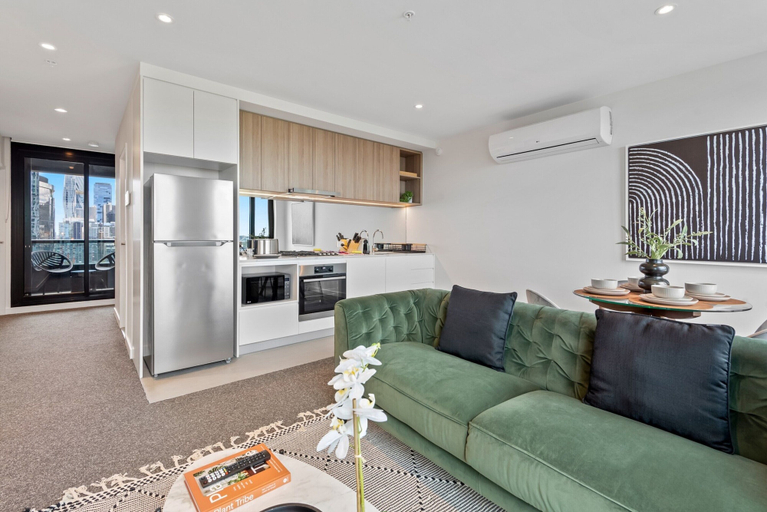Private kitchen 2, 2-bed Inner-city Pad With Pool,, Melbourne