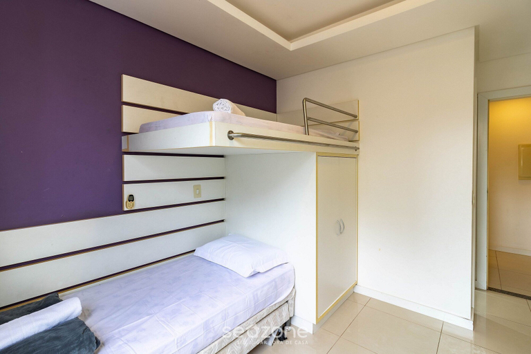 Room 2, Apt w/ 3BR & BBQ 350m From the Beach Lam0601, Itapema