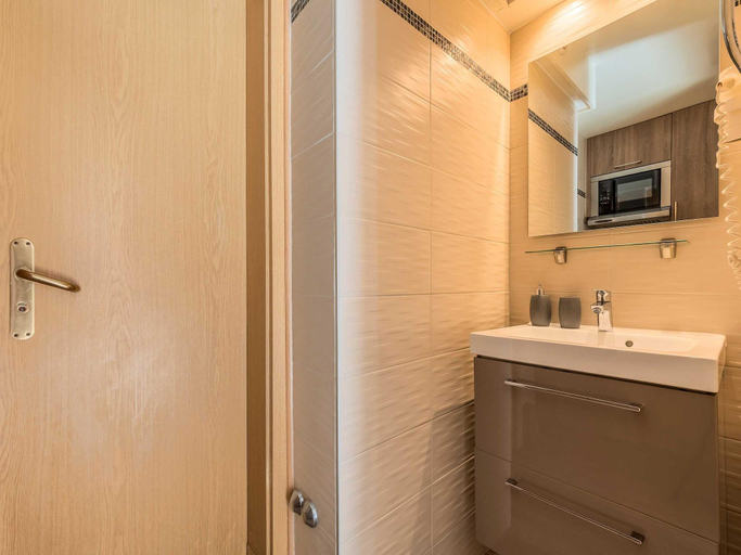Bathroom 2, Cosy apartment- 1BR-4P- Geneva, Genève