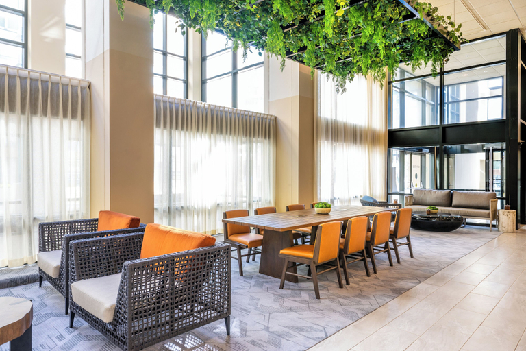 Food & Drinks 5, Marriott Rochester Mayo Clinic, Olmsted
