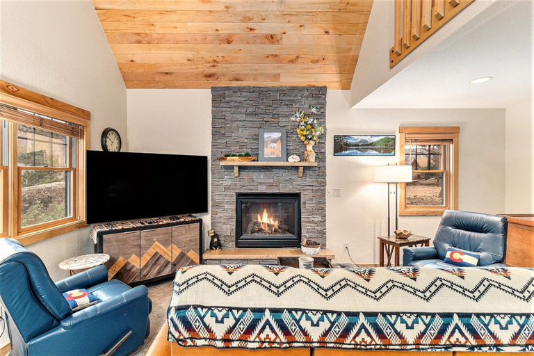 Living area 2, Solitude Beaver #3 - Estes Park 2 Bedroom Condo by RedAwning, Larimer