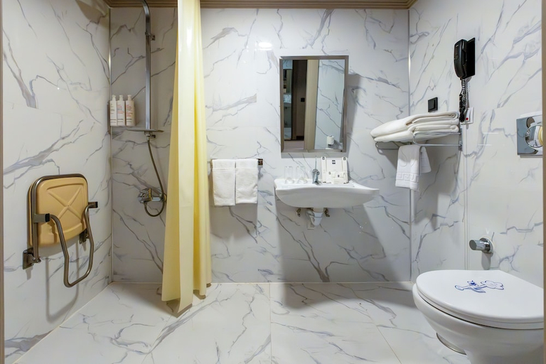 Bathroom 5, Delta Hotels by Marriott Antalya Lara, Antalya