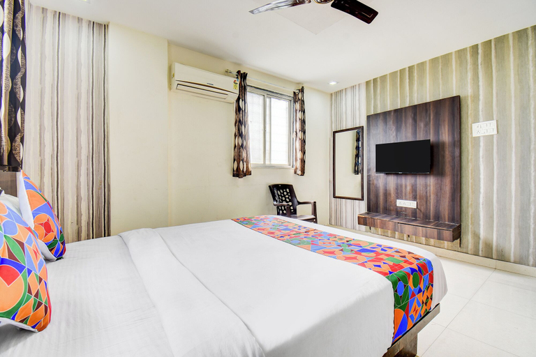 Room 5, Fabhotel Galaxy Inn I, Pune