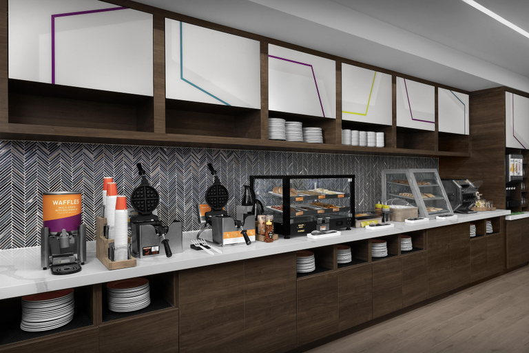 Food & Drinks 5, Home2 Suites By Hilton Ramsey, Anoka