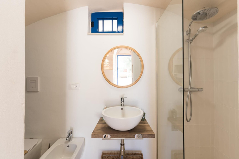 Room 3, Trulli Scacciapensieri con Piscina, Brindisi