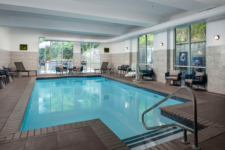 Sport & Beauty 2, Doubletree by Hilton Chattanooga Hamilton Place, Hamilton