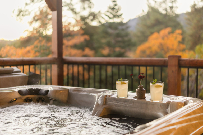 Outdoor spa tub 4, 59 - Eagles Peak Lodge 4 Bedroom Home, San Bernardino