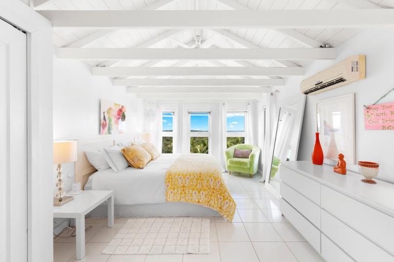 Bedroom 2, Bahama Mama 5 Bedroom Home