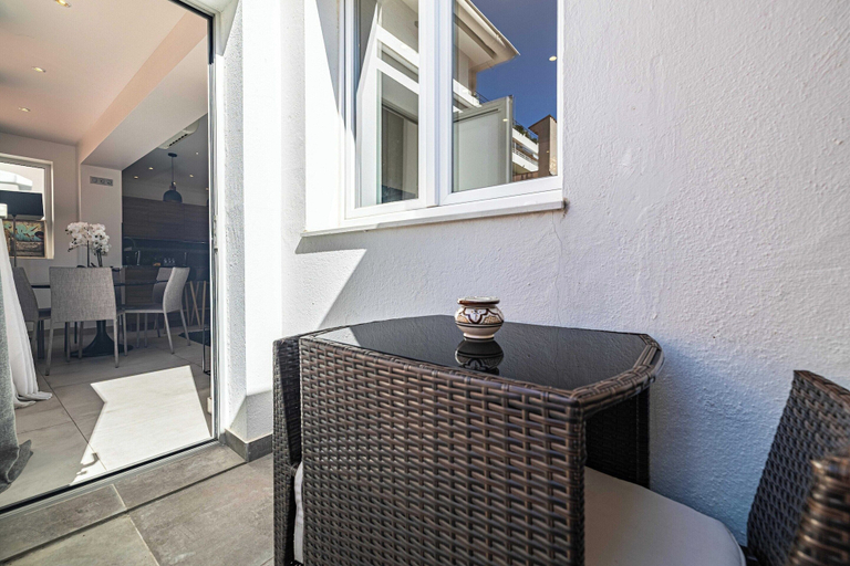 Outdoor dining 4, Cozy apt in the Heart of Cannes- Croisette/beaches, Alpes-Maritimes