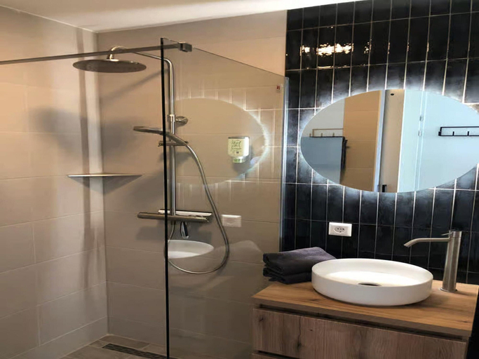 Bathroom 3, Lodge With a Magnificent View of the Dunes, Veere