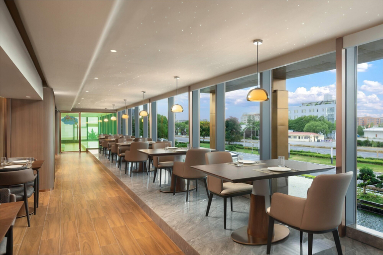Breakfast area 2, Wyndham Garden Shanghai Songjiang, Shanghai