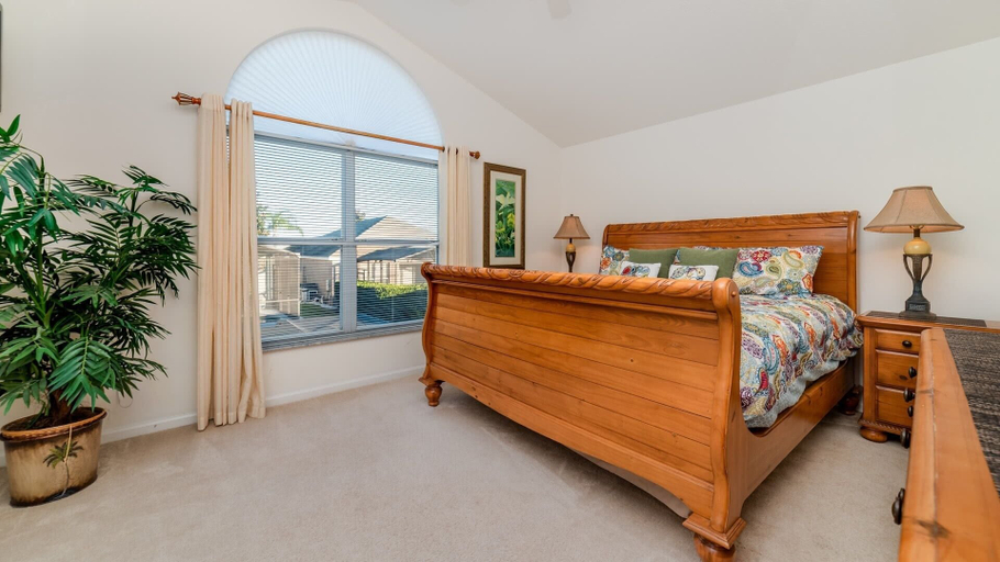 Room 2, Windsor Palms Resort 6 Bedroom with Pool+Spa 6 Home, Osceola