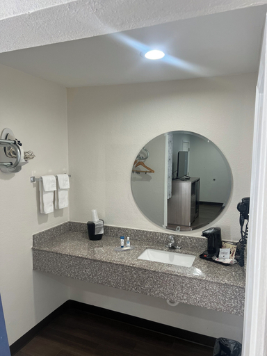 Bathroom 4, Super 8 by Wyndham Wichita Falls, Wichita