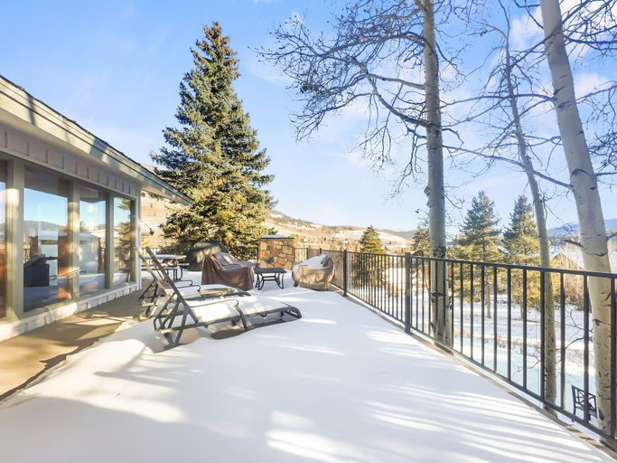 Terrace/patio 2, 208 Tenderfoot 5 Bedroom Home by RedAwning, Summit