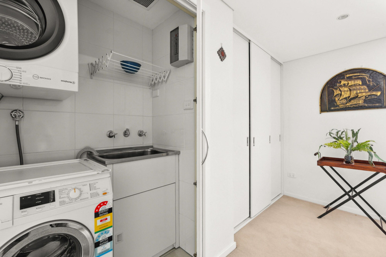 Bathroom 4, Stylish 1-bed in the Heart of Sydney's Inner West, Sydney