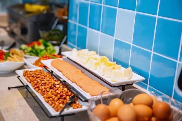 Food & Drinks 5, Home Inn (Huayin Huashan Scenic Area Branch), Weinan