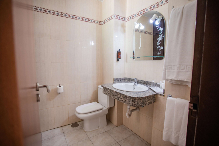 Bathroom 4, Servatur Caribe, Santa Cruz de Tenerife