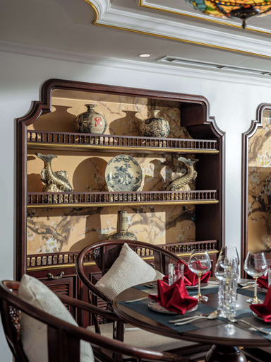 Food & Drinks 4, L'amour Cruise, Hạ Long