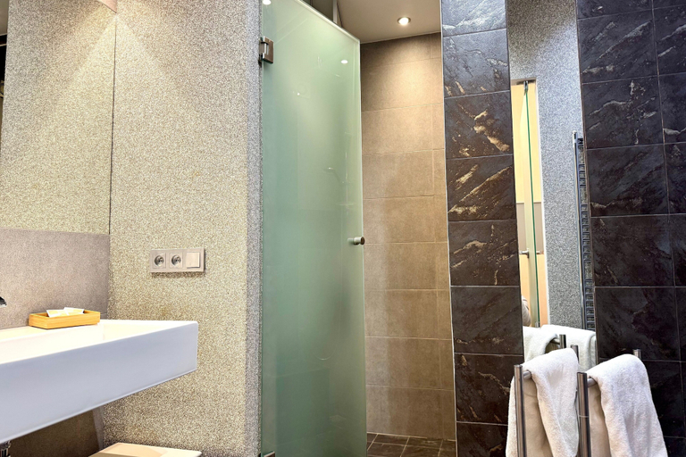 Bathroom 4, erApartments Meridian Residence, Warsaw