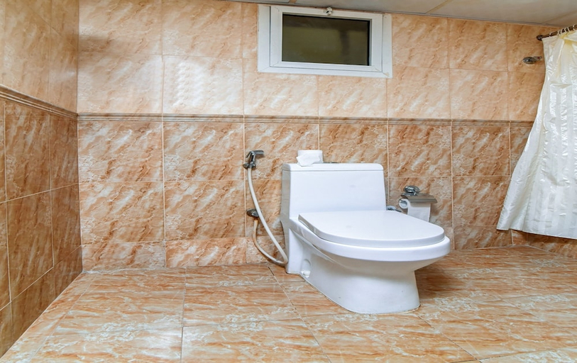 Bathroom 3, Gulf Star Hotel Deira, Dubai