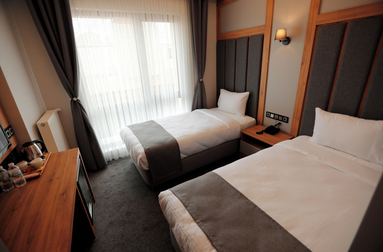 Bedroom 5, KARAKOÇ HOTEL, Merkez