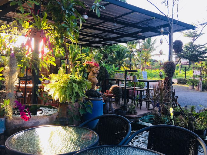 Food & Drinks 4, Panida Goodwill, K. Nong Hin