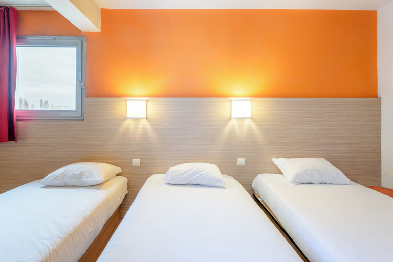 Bedroom 4, Première Classe Bordeaux Nord - Lac, Gironde