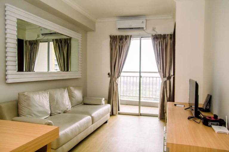 Hotel Interior, Homey And Serene 2Br At Great Western Resort Apartment, Tangerang