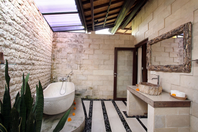 Bathroom 3, Pondok Naya, Gianyar