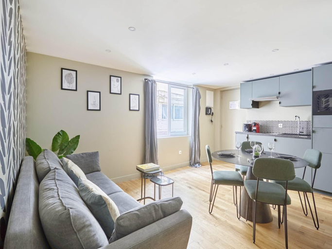 4, Charming Apartment 2 bedrooms Center of Paris, Paris