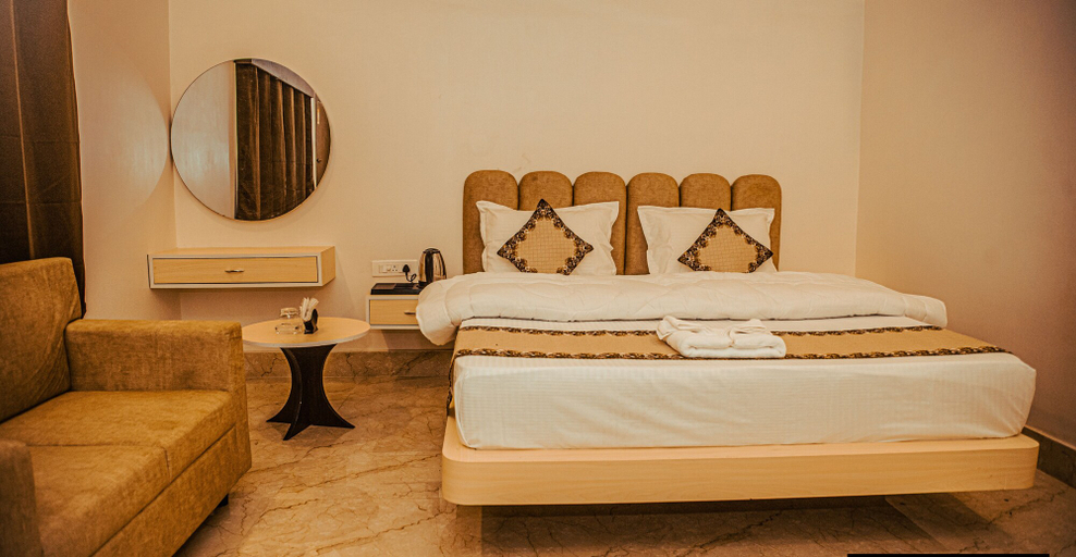 Room 5, Golden Vista Resort - 10 Minute From Mayapur Temple, Nadia