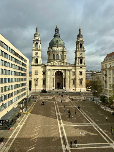 Property grounds 3, Basiliq Hotel, Budapesti
