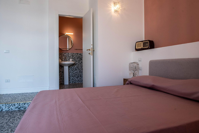 Bedroom 3, U'Panare, Taranto