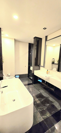 Bathroom 2, The Mews KLCC By Service Apartment, Kuala Lumpur