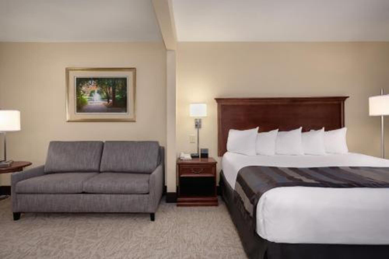 Bedroom 4, LEXINGTON EXPO HOTEL by IHG, Lexington
