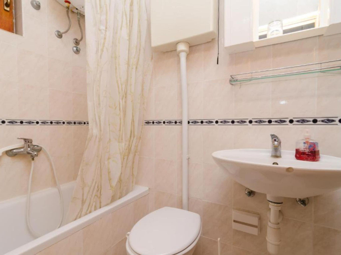 Bathroom 3, Guest House Sobra 38 - Double Room with Garden View 3, Mljet