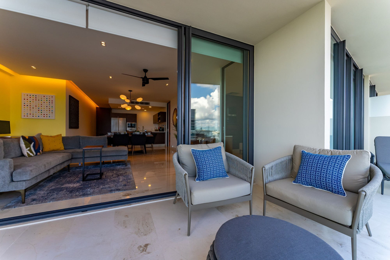 Room 4, Ph Ocean Lux at Marila Condo, Cozumel