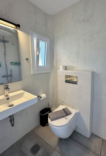 Bathroom 5, Paros Philoxenia, South Aegean