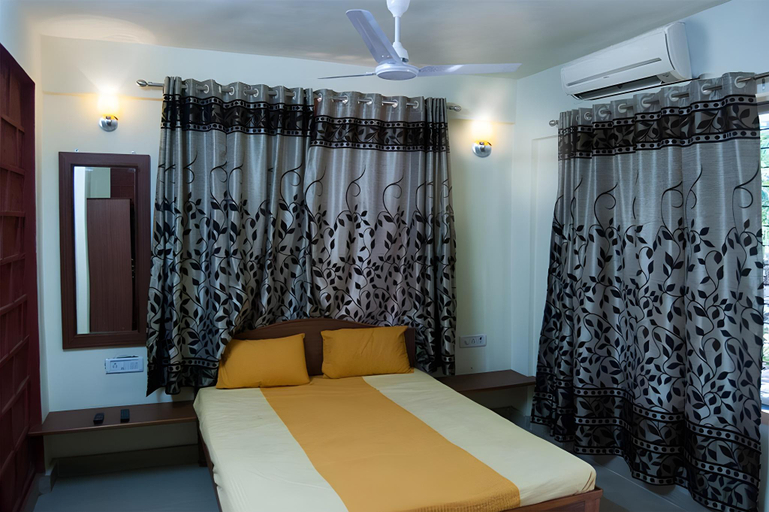 Bedroom 3, Oceanic Holiday Home, Raigarh