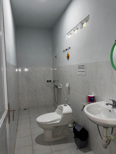 Bathroom, Adventure Turtle Homestay Meru Betiri, Banyuwangi