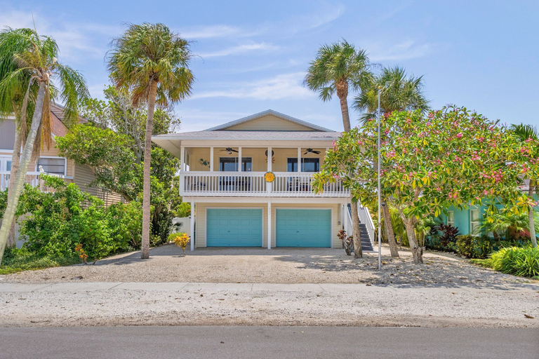 Exterior 2, AMI Du Soleil Steps to the Beach Heated Pool, Manatee