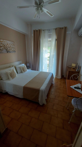 Bedroom 4, Casa Del Sole Accomodation, Vibo Valentia